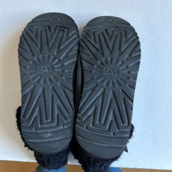 UGGs  Cambridge metallic suede boots in size 7 - Picture 5 of 6